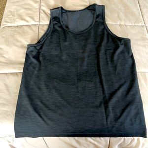 Lululemon Metal Vent tech - Tank Top
Size Large